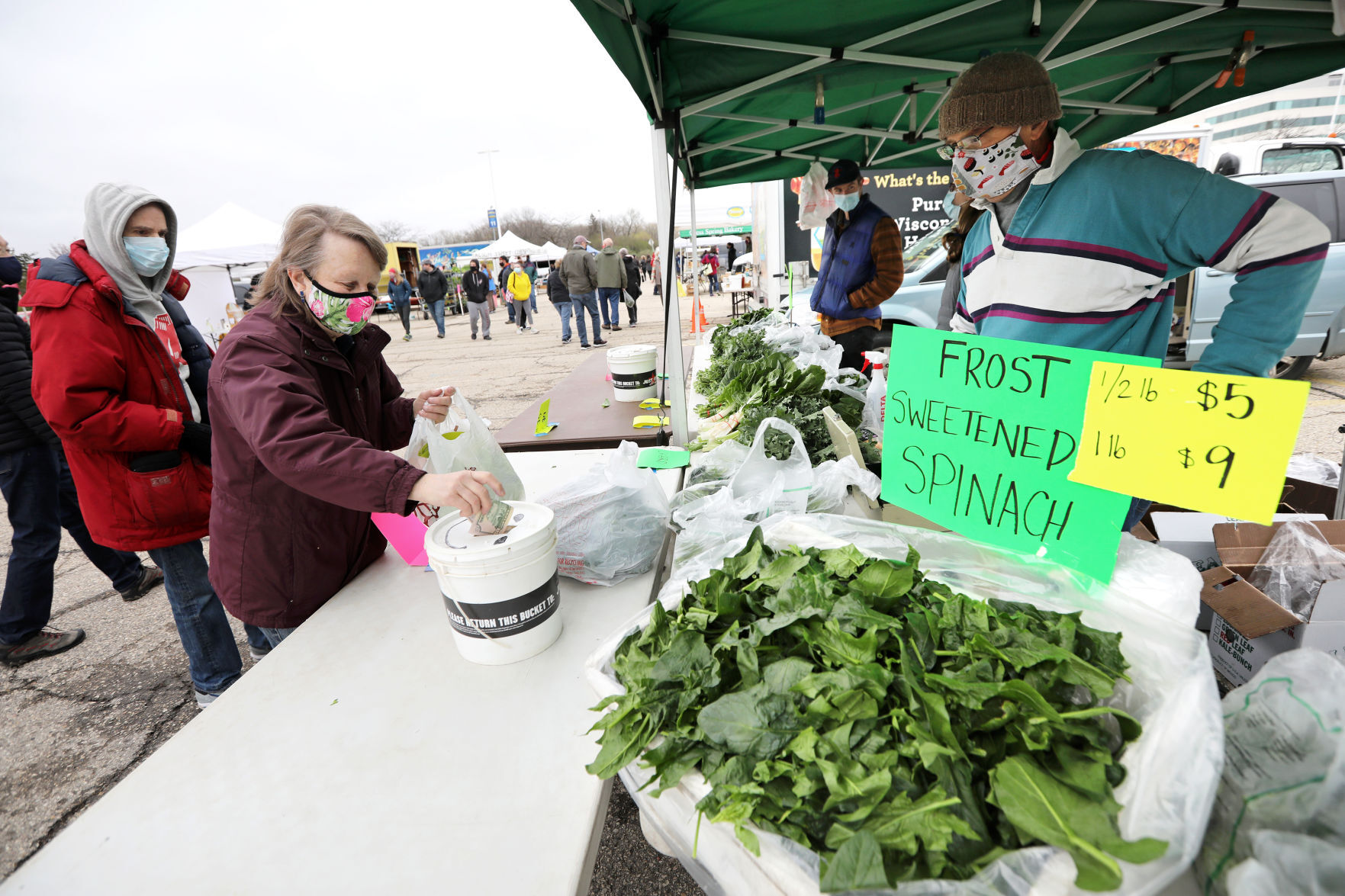 01FarmersMarket0298AJA-04102021114846